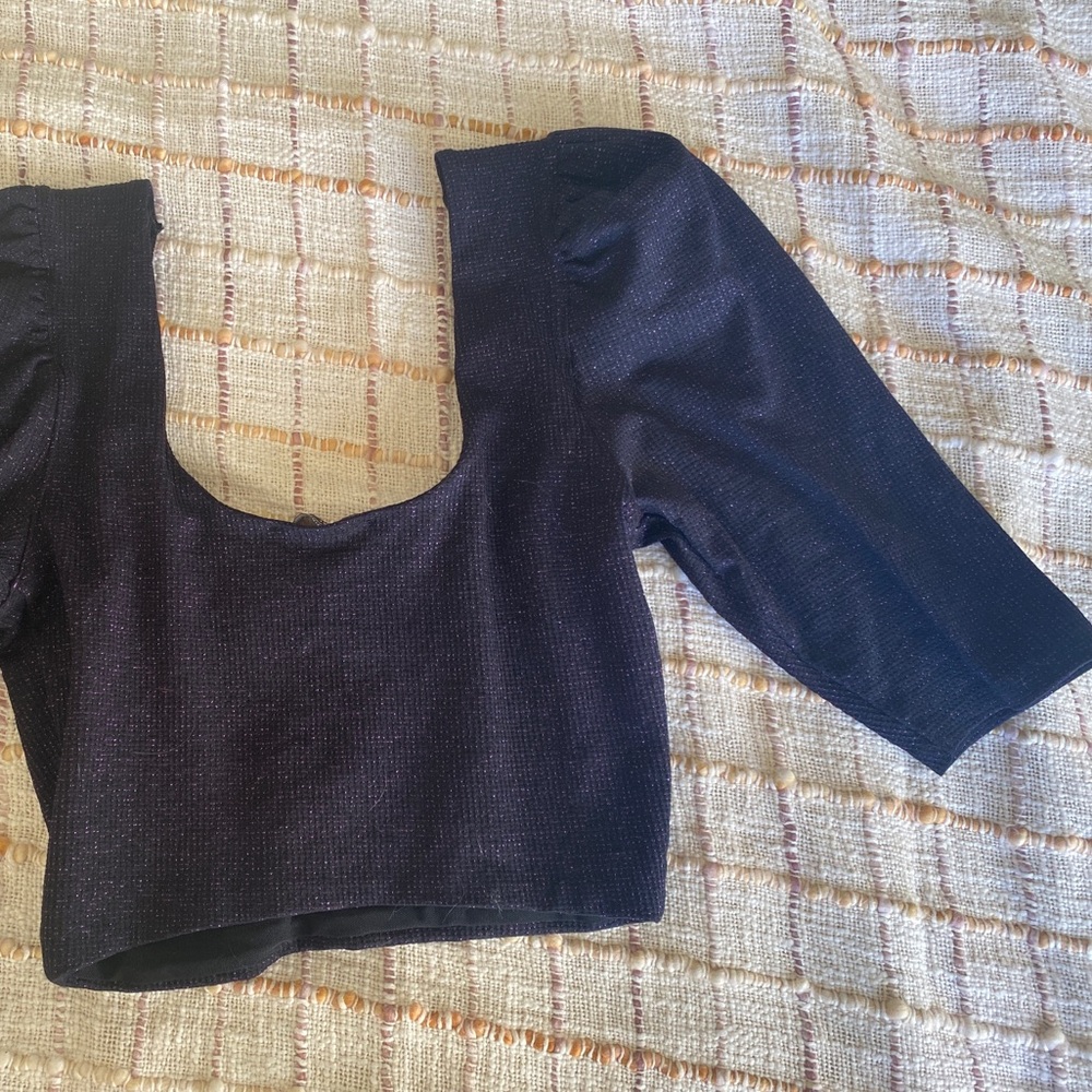 Fancy dark purple crop top - Picture 3 of 3